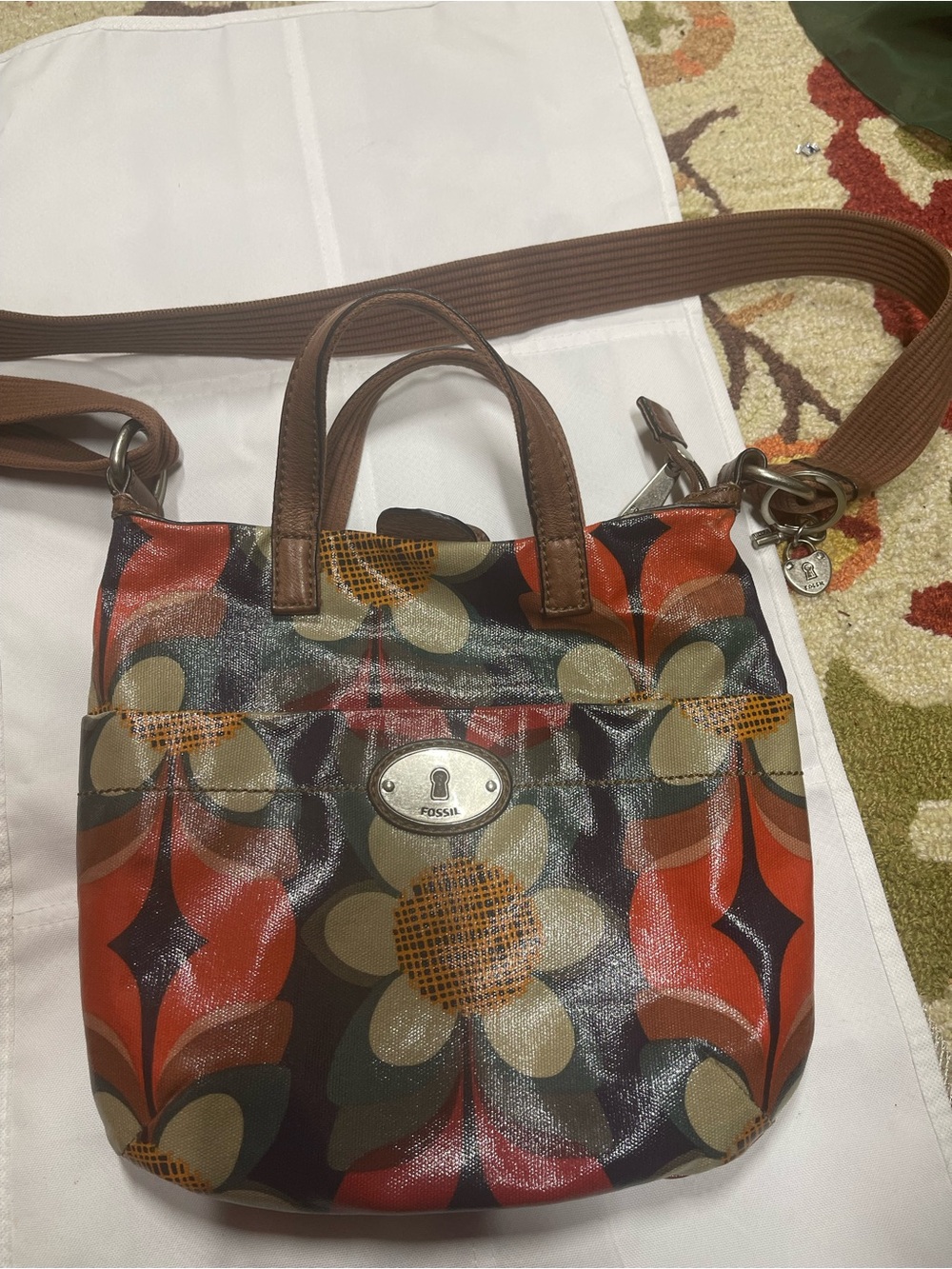 Vintage Fossil Key-Per crossbody floral bag, unique size medium , good condition
